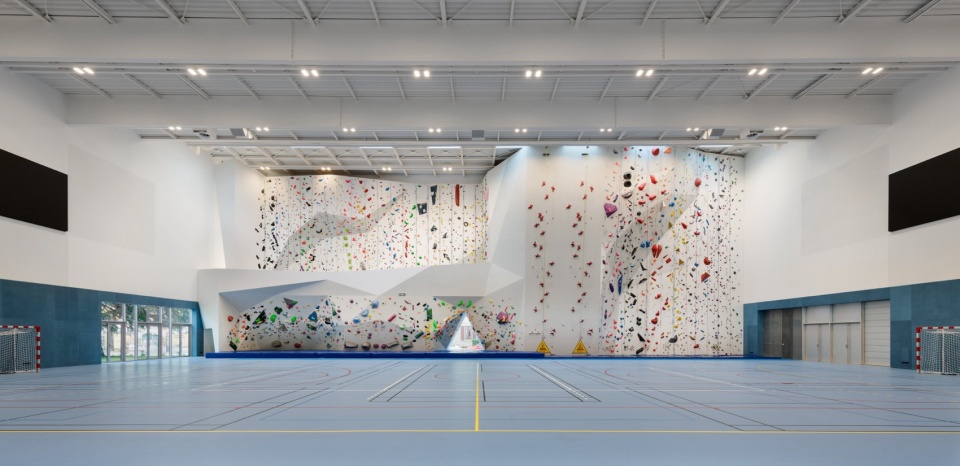 SPOT Multipurpose Sports Centre in Thionville by Dominique Coulon Associes