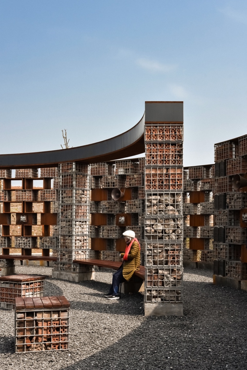 echo of the ruins by 1y architecture