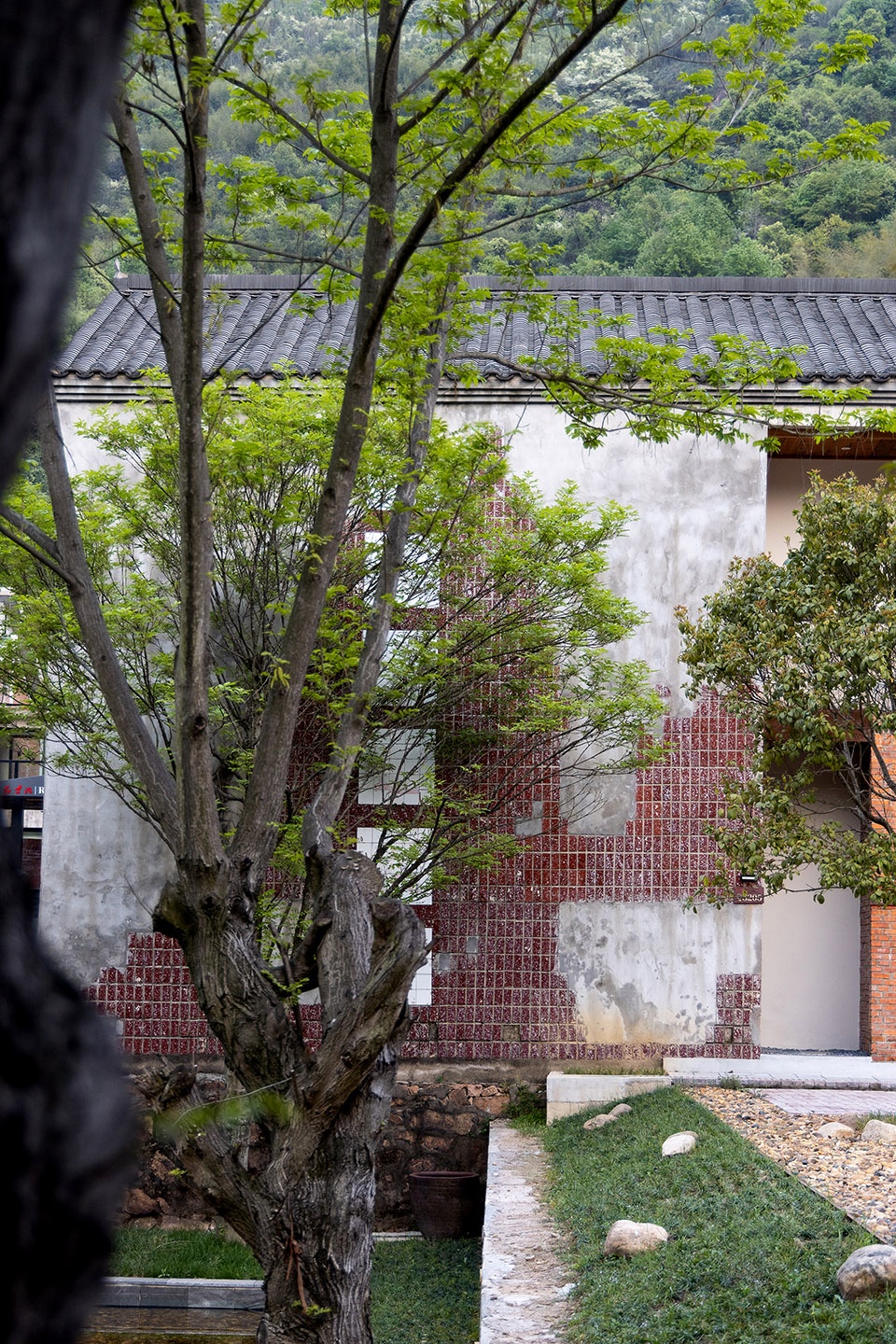 chizhou hongzhuanji guesthouse by suzhou youjian commercial design