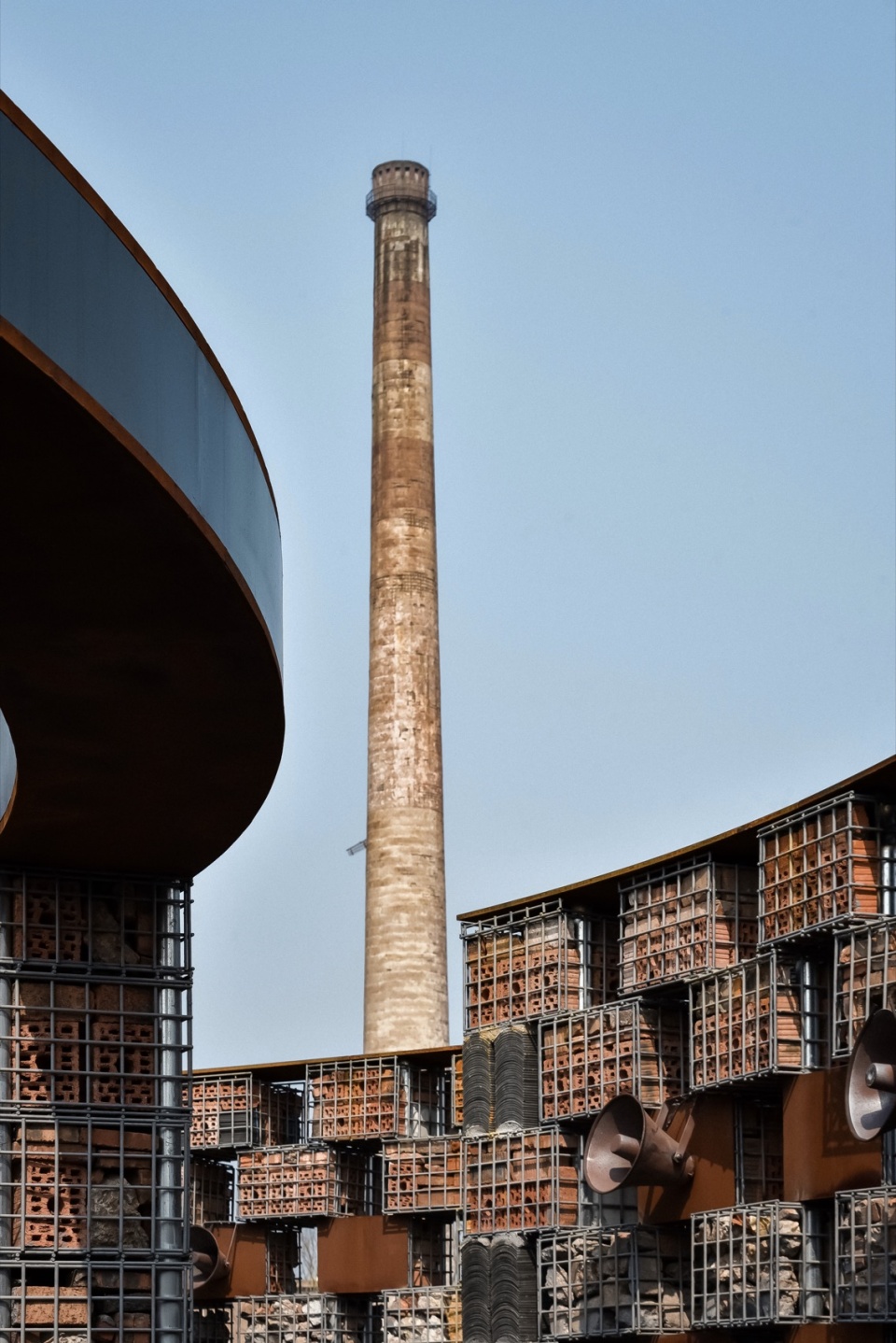 echo of the ruins by 1y architecture