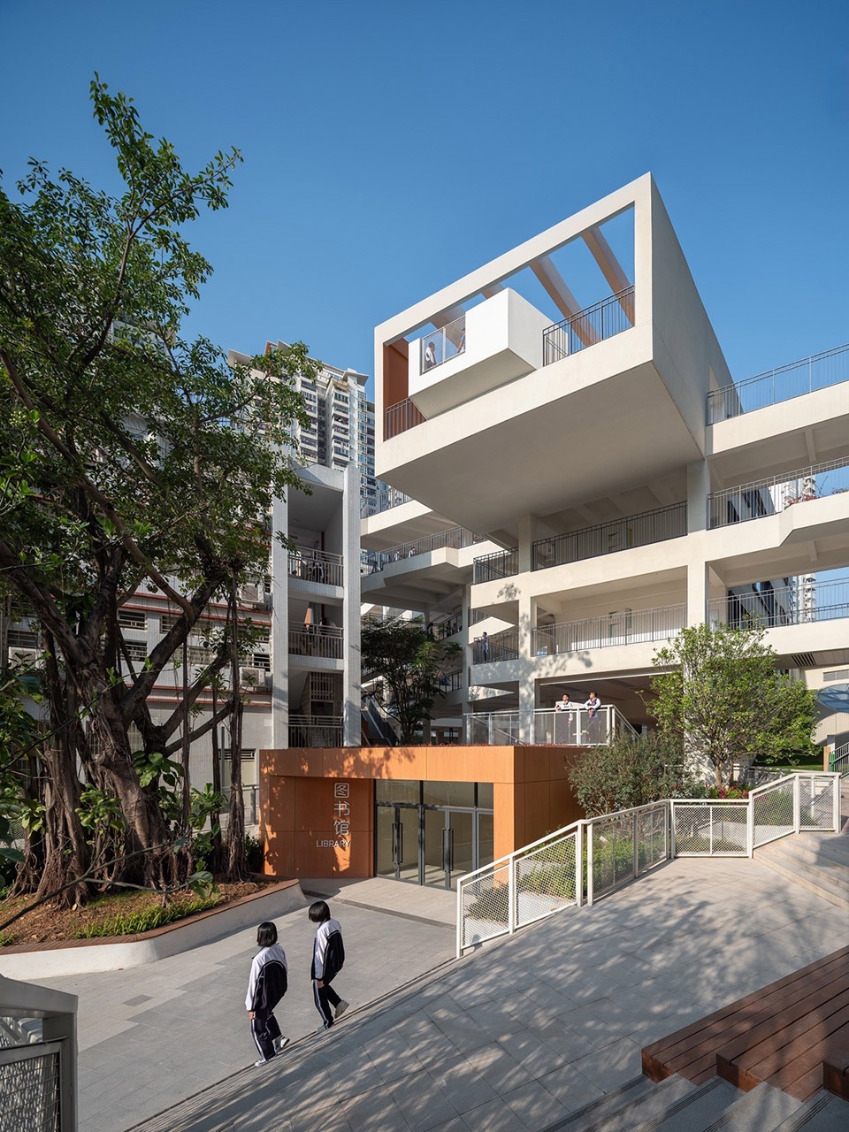 Intervention of Hongling Middle School Shixia Campus by Tumushi Architects