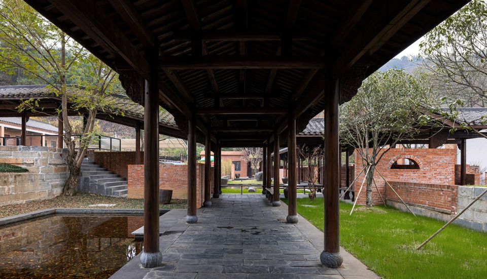 chizhou hongzhuanji guesthouse by suzhou youjian commercial design