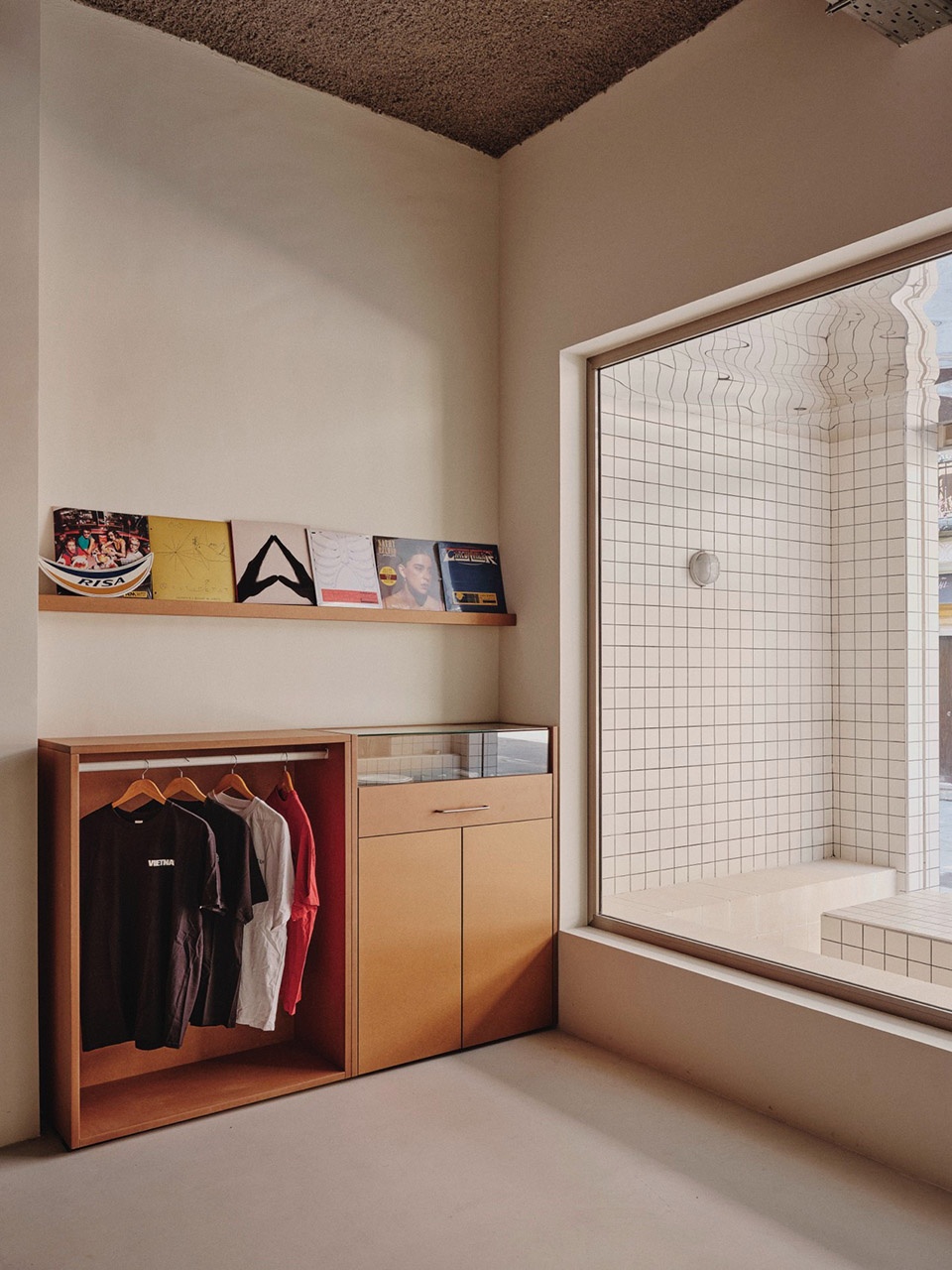 Sornells 21 by TOT Studio Paloma Bau Estudio