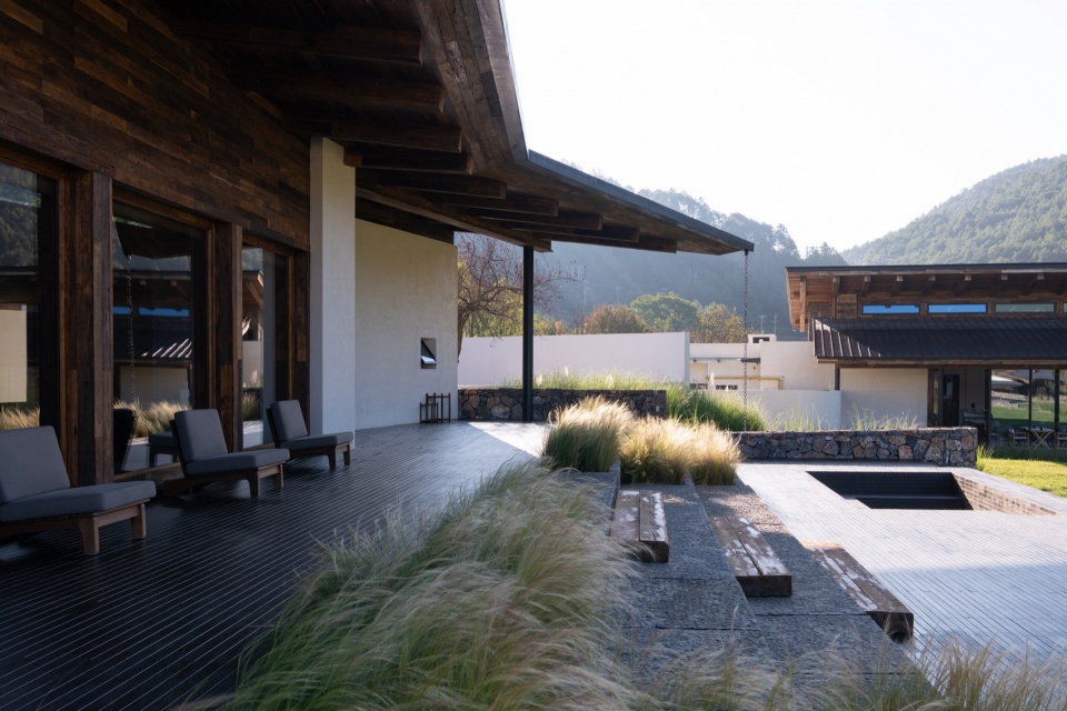 Lugu Lanyond Alpine Lake Retreat by Z scape