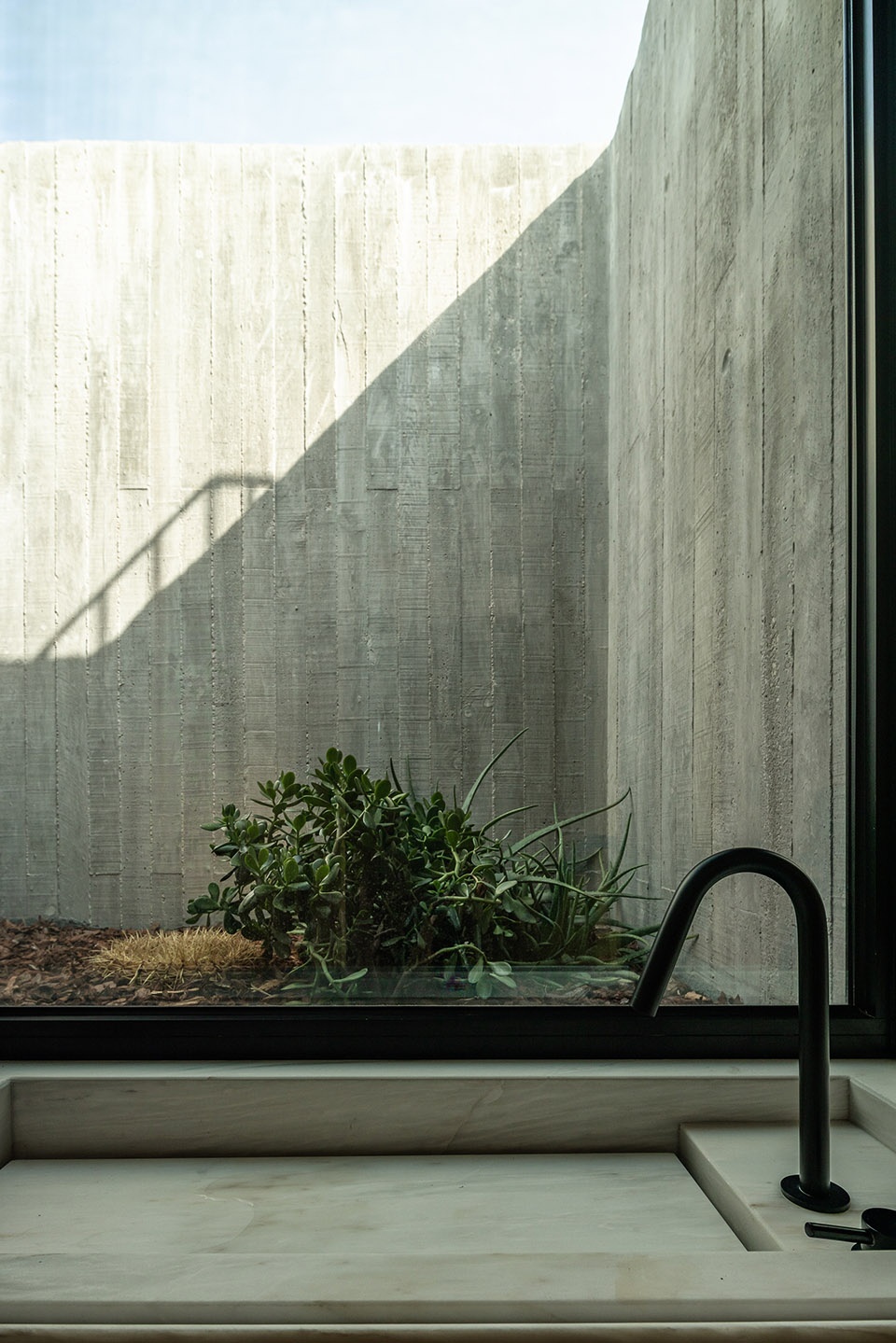 casa colinas by atelier data