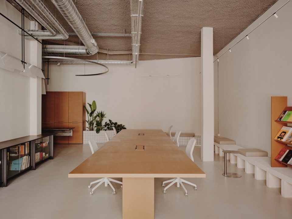 Sornells 21 by TOT Studio Paloma Bau Estudio