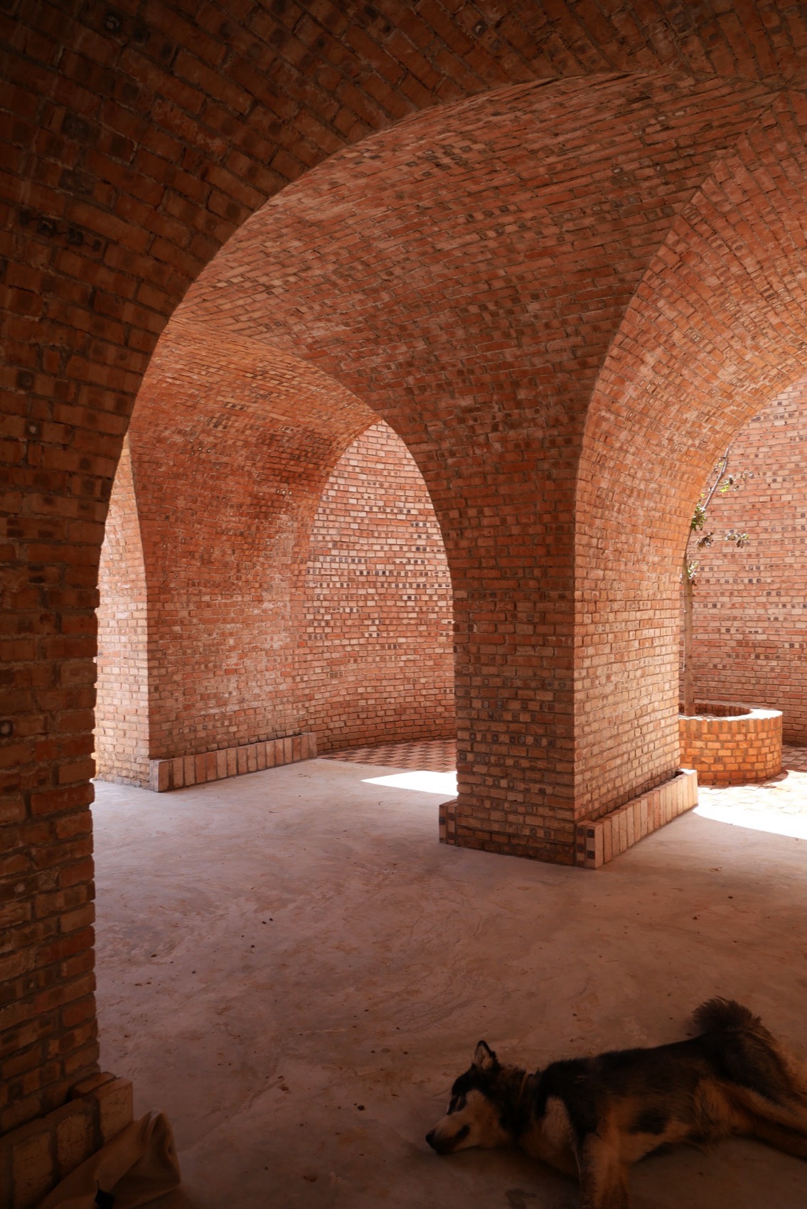Underground House of the Future by John Lin + Olivier Ottevaere + Lidia ...