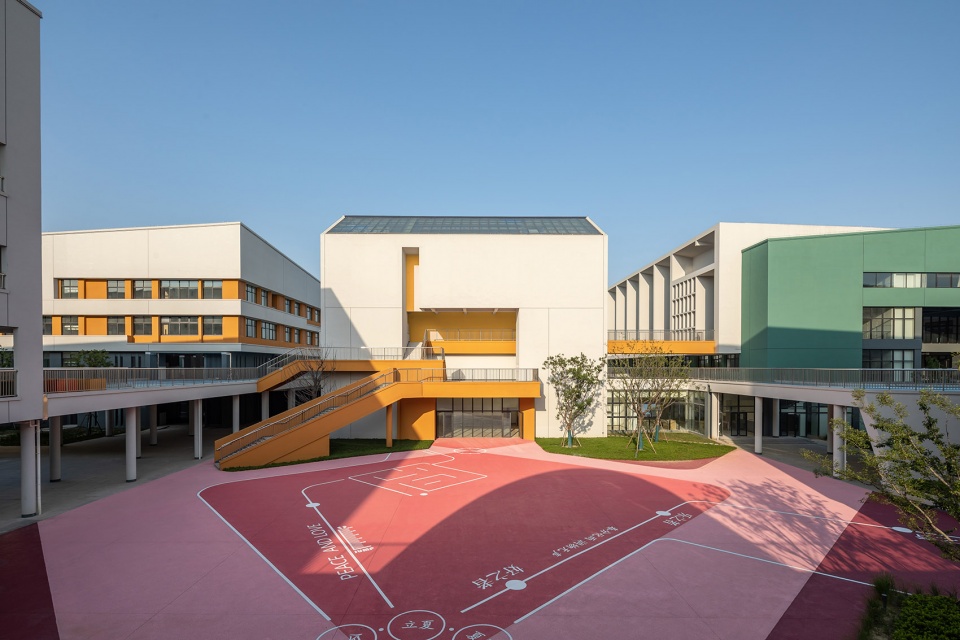 wuxi second luoshe central primary school by cd studio