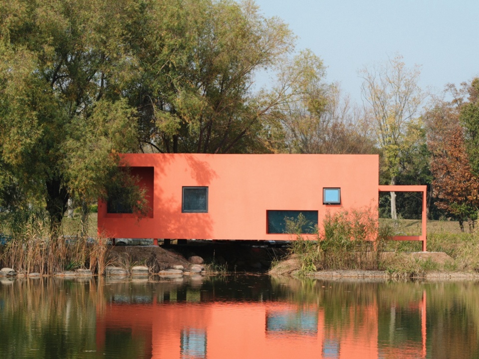 Red Bridge Cabin Wild Home by Wiki World Advanced Architecture Lab
