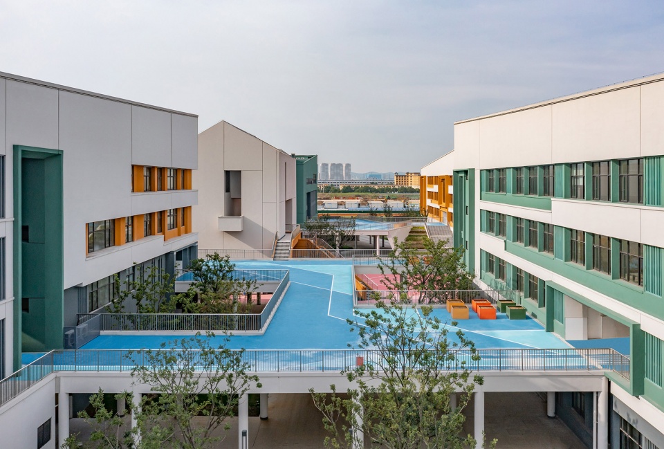 wuxi second luoshe central primary school by cd studio