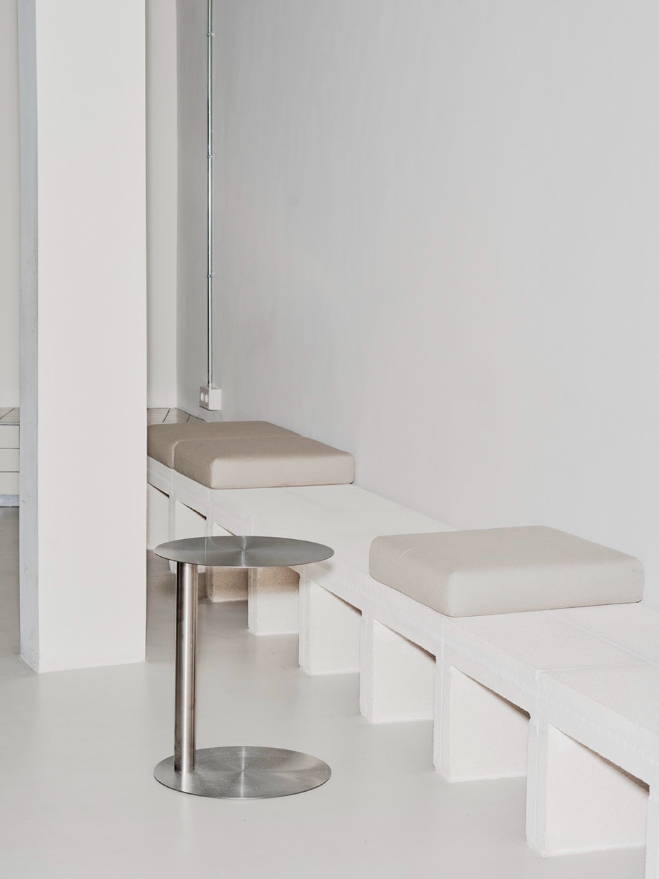 Sornells 21 by TOT Studio Paloma Bau Estudio