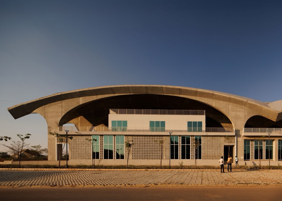 Indian Institute of Technology Hyderabad by IITH Campus Design Team The University of Tokyo NIHON SEKKEI APL design workshop