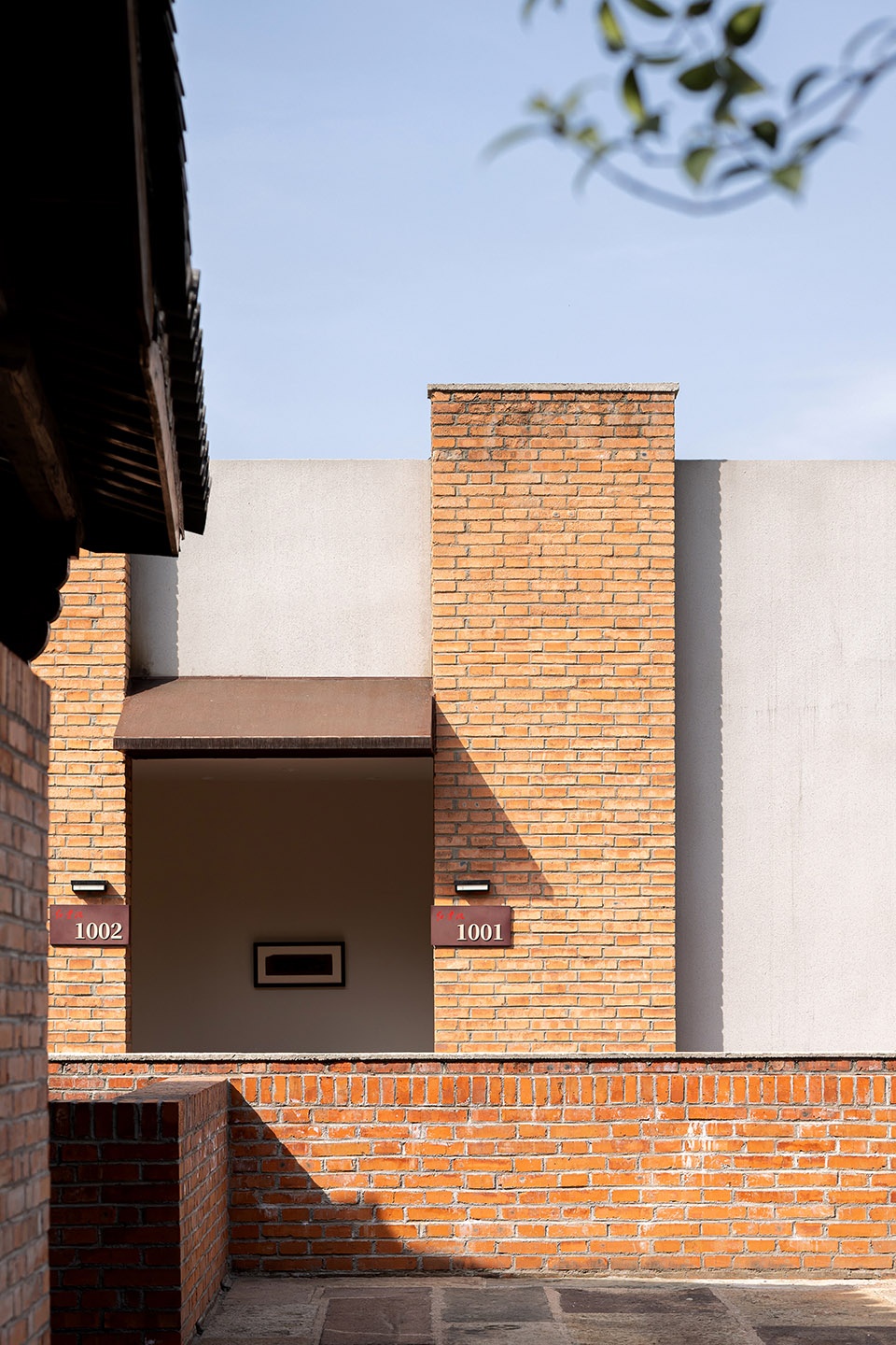 chizhou hongzhuanji guesthouse by suzhou youjian commercial design