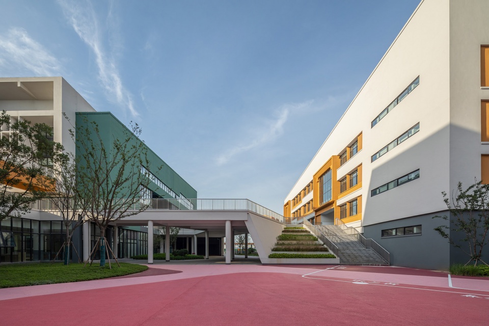 wuxi second luoshe central primary school by cd studio