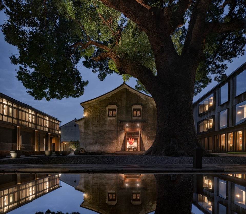 Ink Imprint Fuchengyin Boutique Hotel by LYCS Architecture