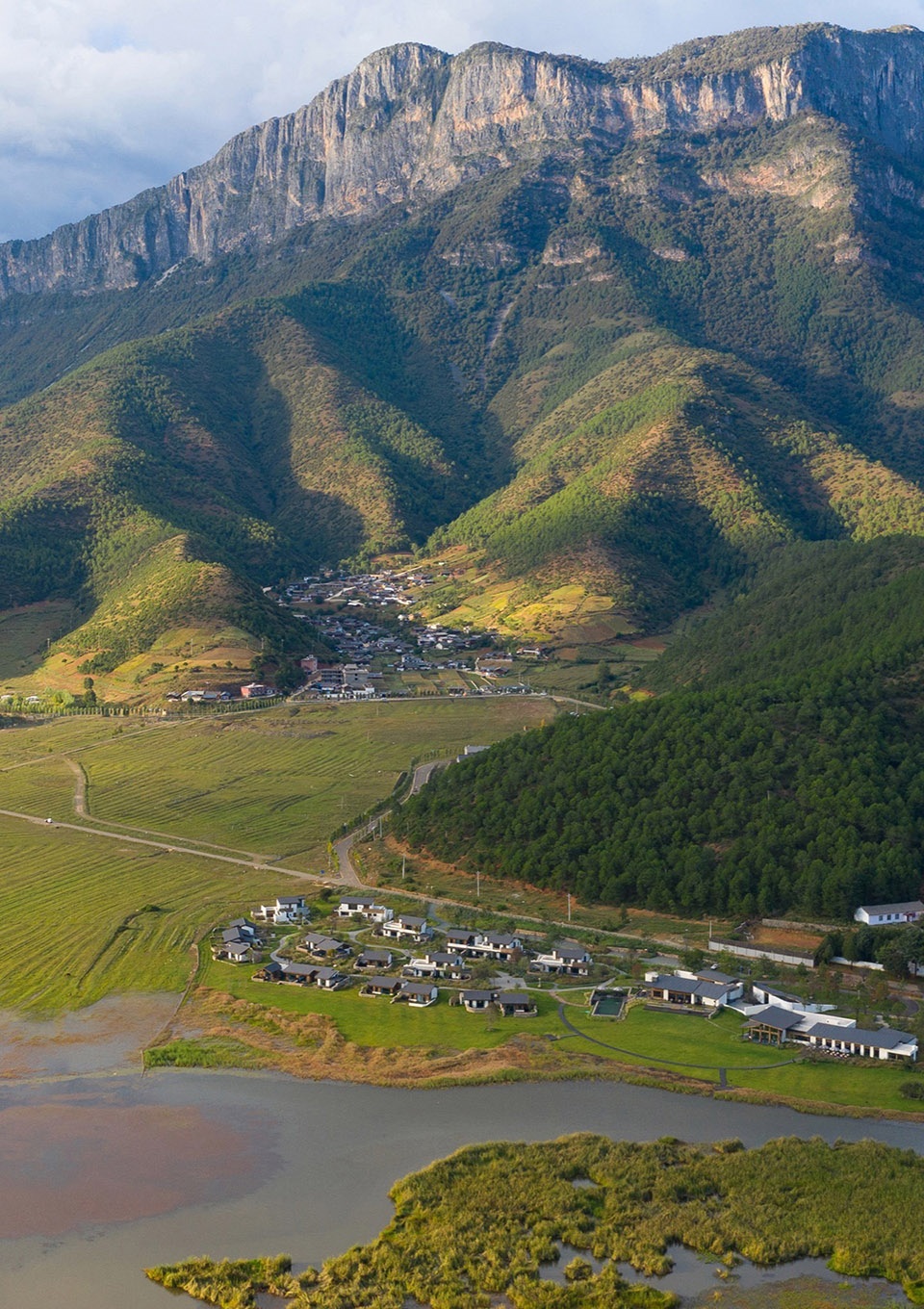 Lugu Lanyond Alpine Lake Retreat by Z scape