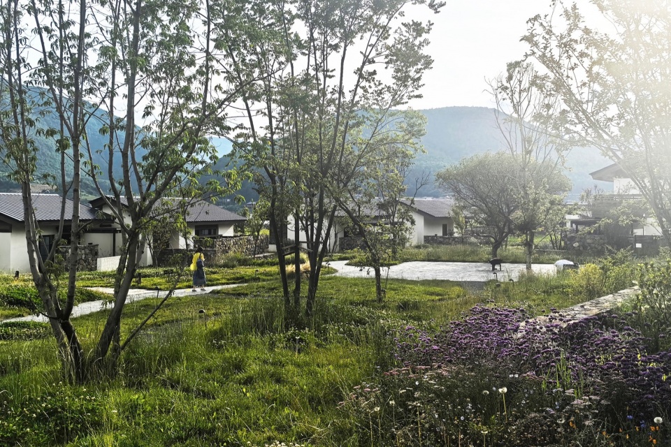Lugu Lanyond Alpine Lake Retreat by Z scape
