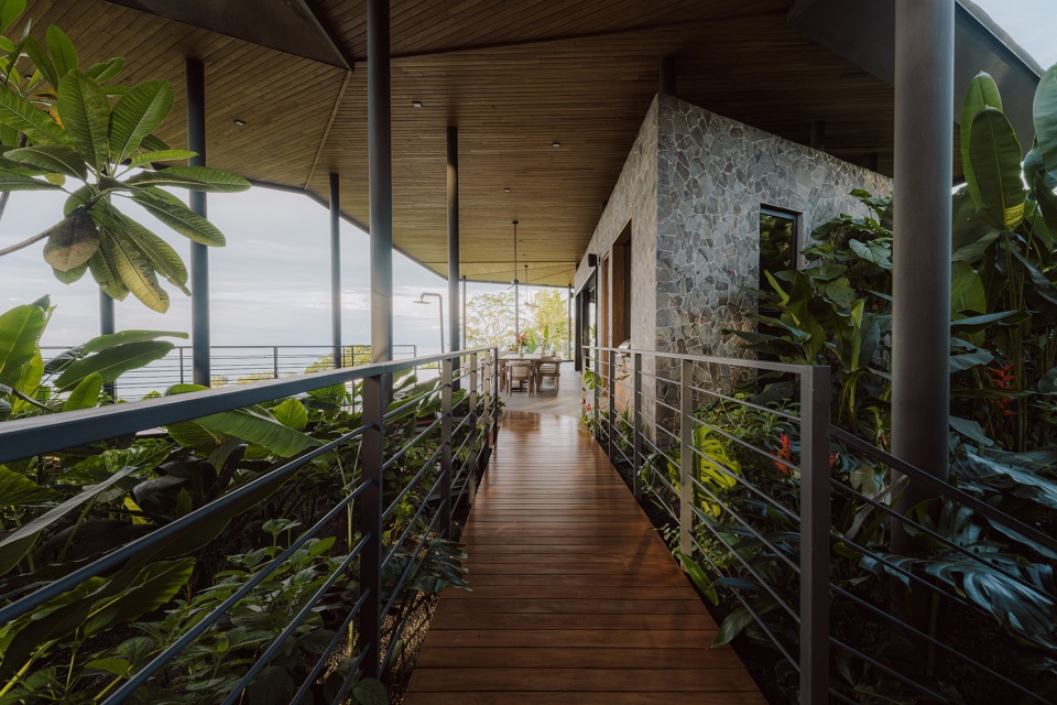 casa komorebi by studio saxe
