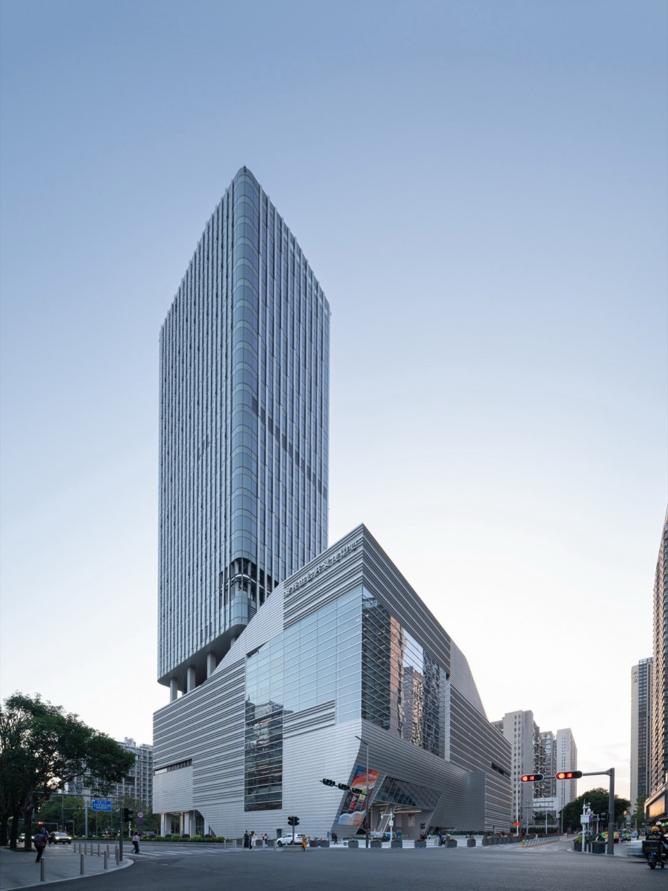 Antuoshan Public Cultural Center by HHD Shenzhen Huahui Design