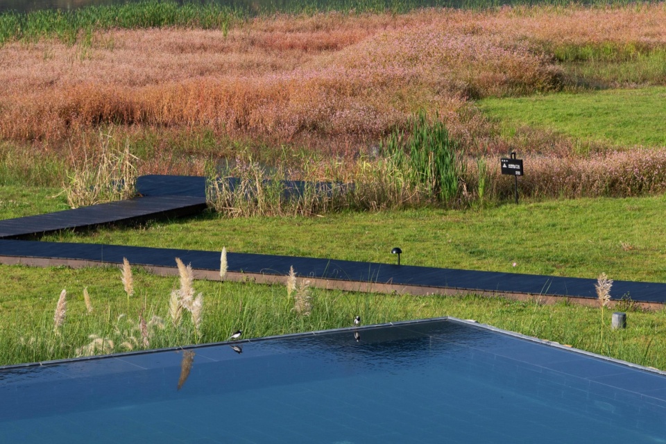 Lugu Lanyond Alpine Lake Retreat by Z scape