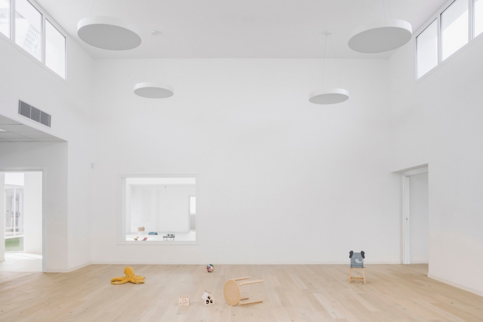 New Nursery School by Studio Associato di Architettura LERUA