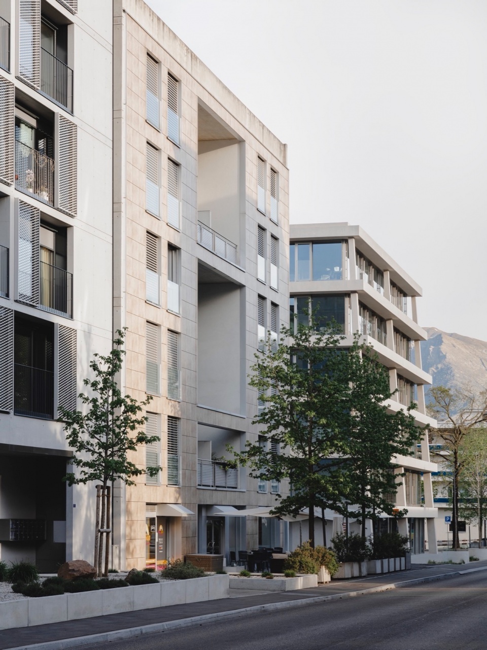 Raiffeisen Bank by Celoria Architects