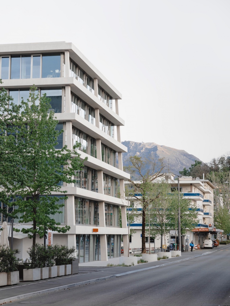 Raiffeisen Bank by Celoria Architects