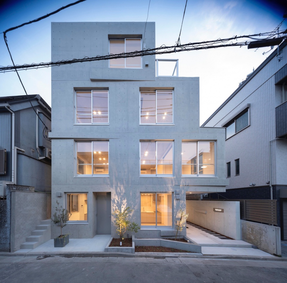 Escenario Hanabusayama by Ryuichi Sasaki Architecture