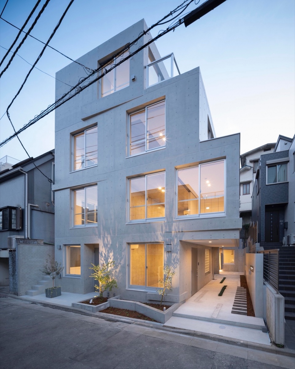 Escenario Hanabusayama by Ryuichi Sasaki Architecture