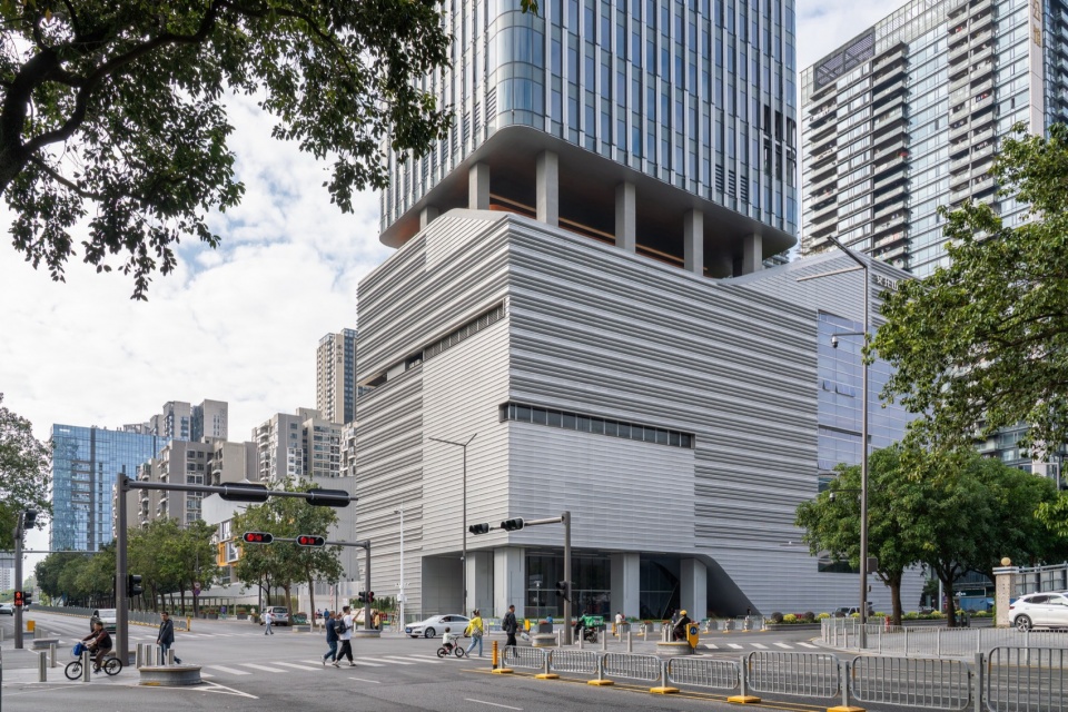 Antuoshan Public Cultural Center by HHD Shenzhen Huahui Design