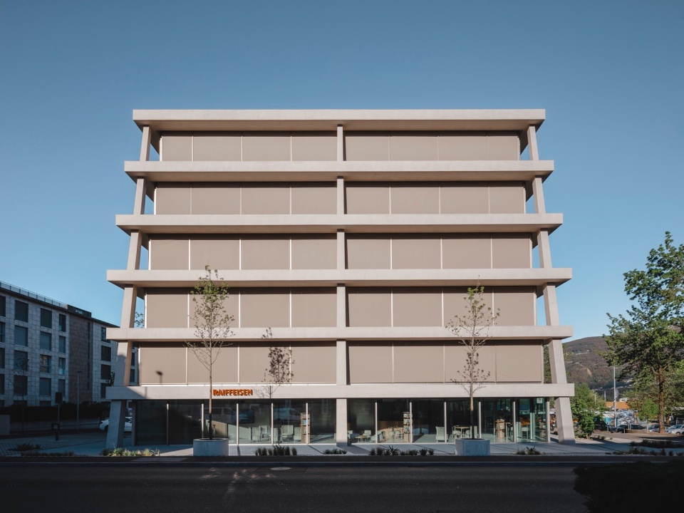Raiffeisen Bank by Celoria Architects