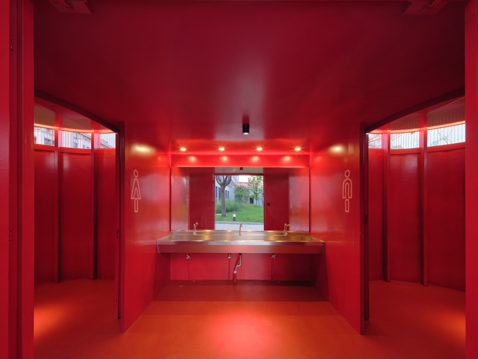 卫生间洗手区 Restroom Washing Area ©梅可嘉