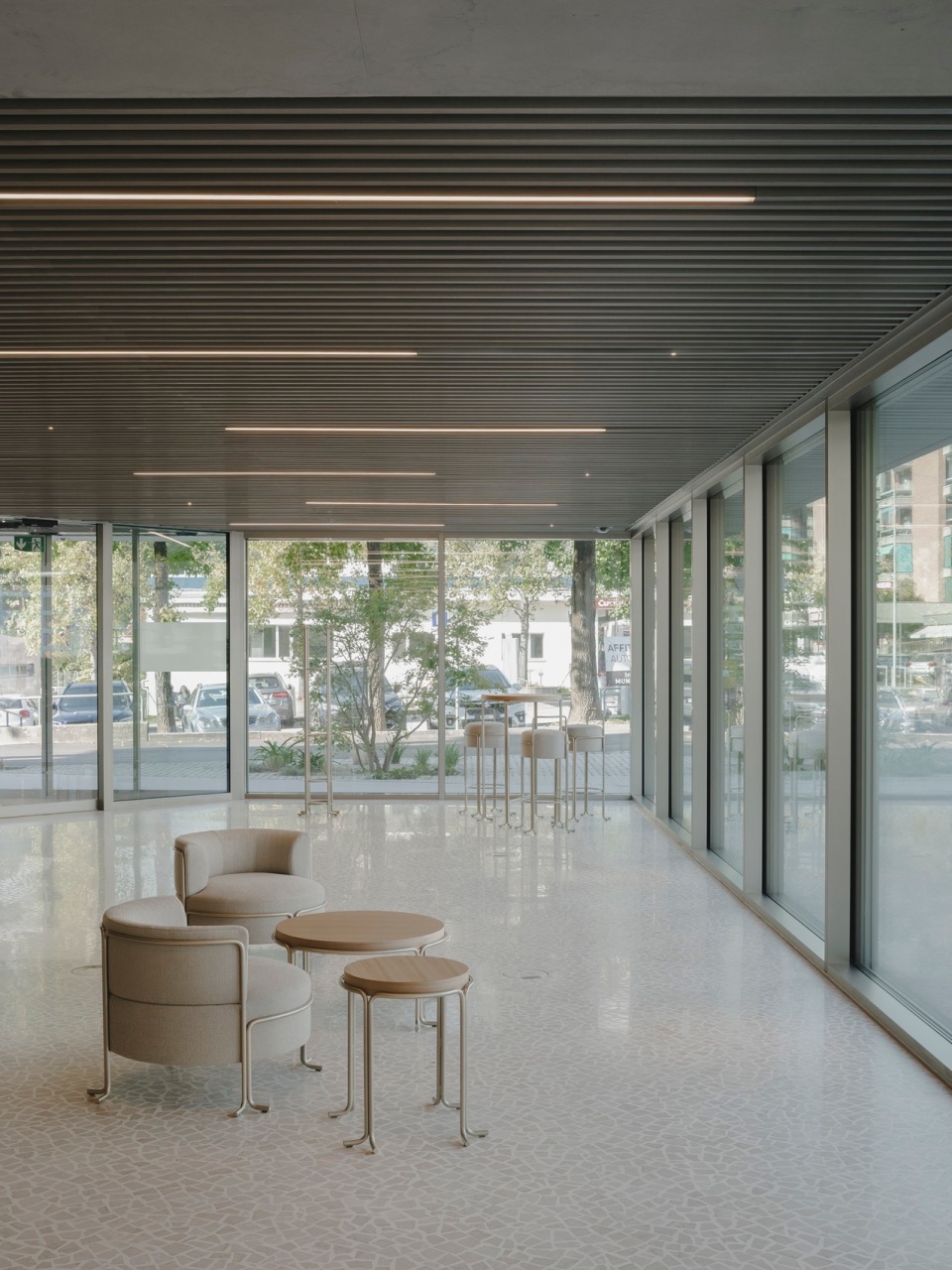 Raiffeisen Bank by Celoria Architects