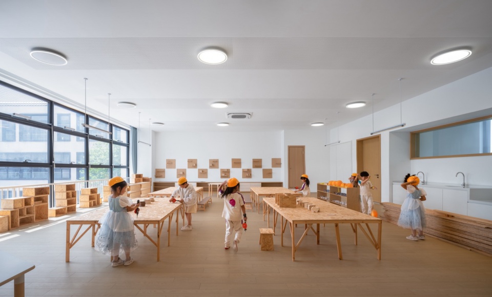 Shanghai Foreign Language School Affiliated To Sisu Hangzhou by Dplus studio
