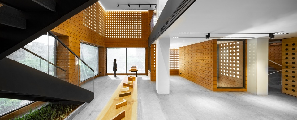 kohan ceram building by hooba design group