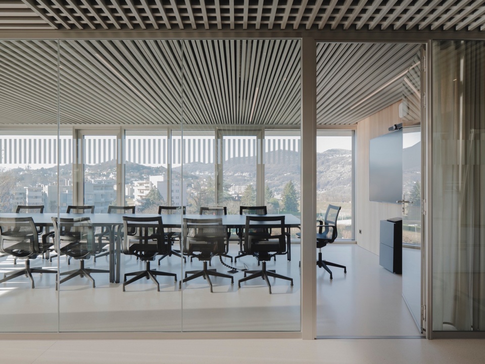 Raiffeisen Bank by Celoria Architects