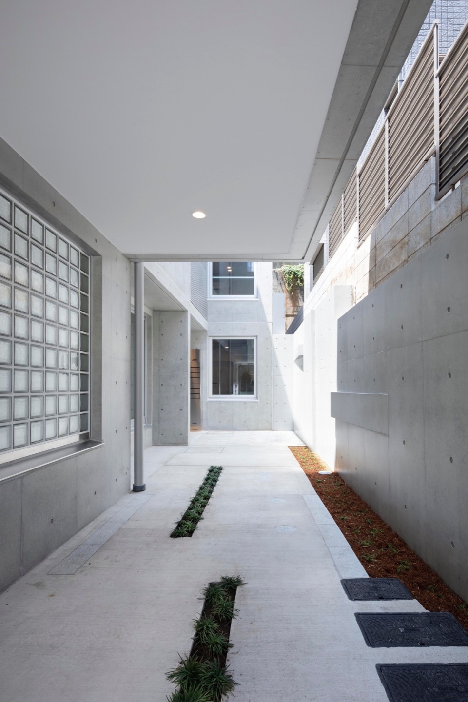 Escenario Hanabusayama by Ryuichi Sasaki Architecture