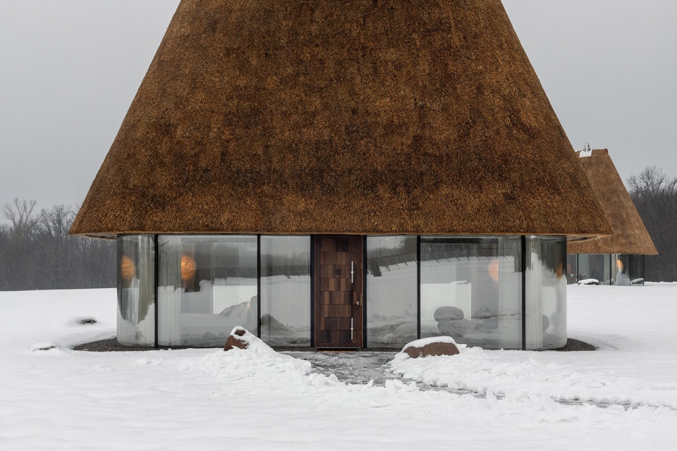 Reed Roof 9