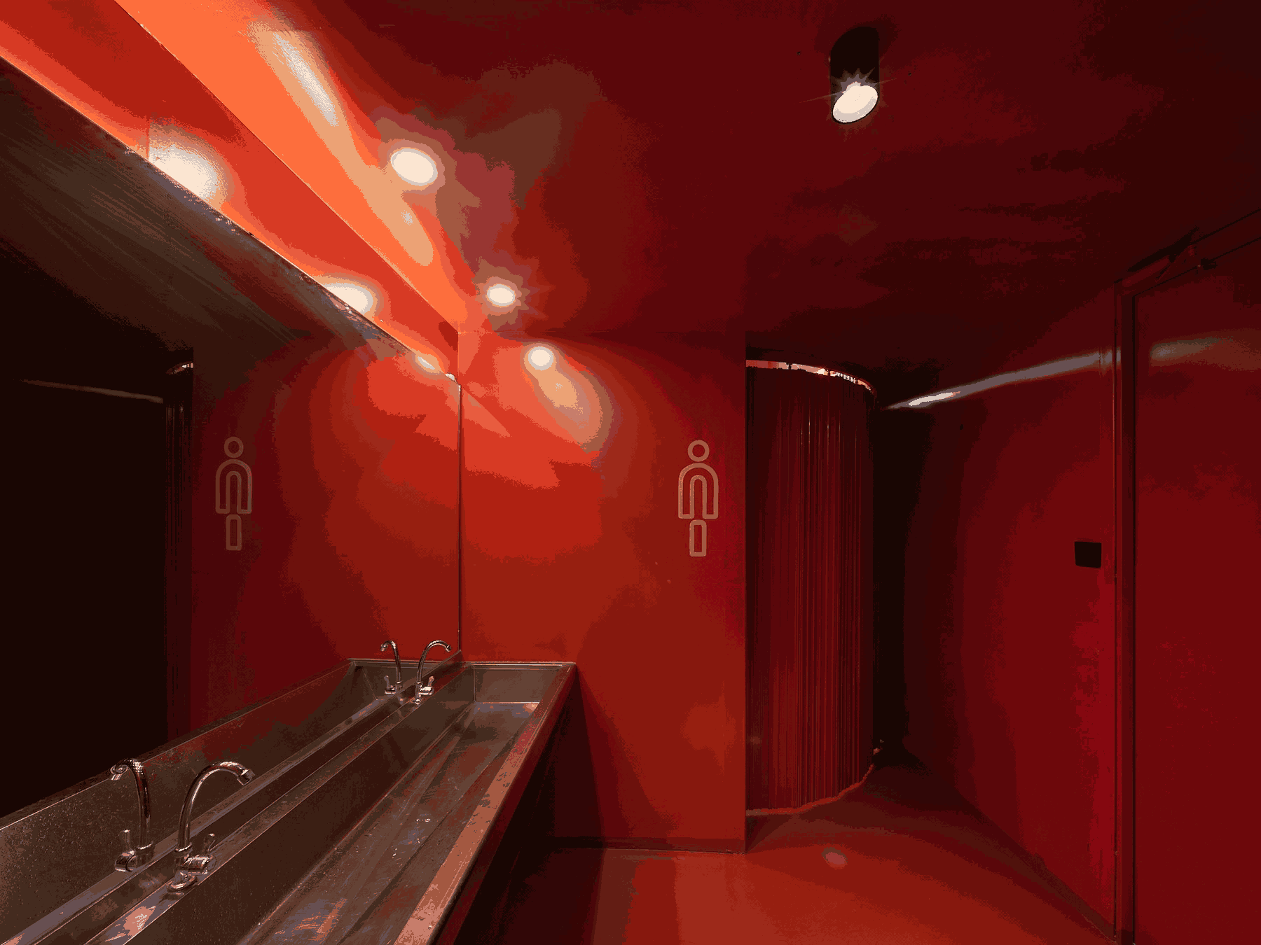 V01 弧形卫生间 帘幕开合 Curved Restroom Curtain Opening and Closing ©梅可嘉