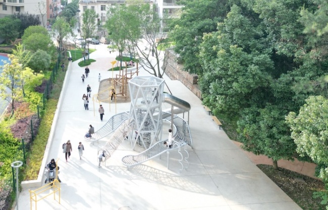 ”After School” Pine Woods Park by office fuli