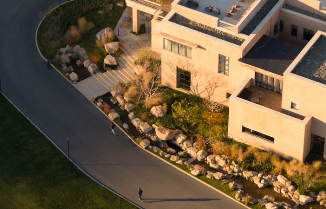 Aranya Jinshanling Hotel Cluster by WTD (Weitu Design)