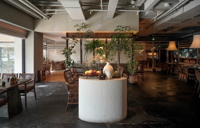 一山又一山·川小馆，乌鲁木齐 / 向生设计事务所