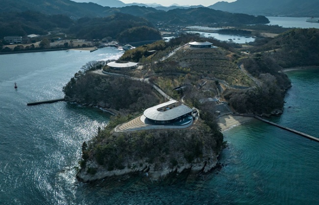 NOT A HOTEL濑户内度假区，日本 /  BIG