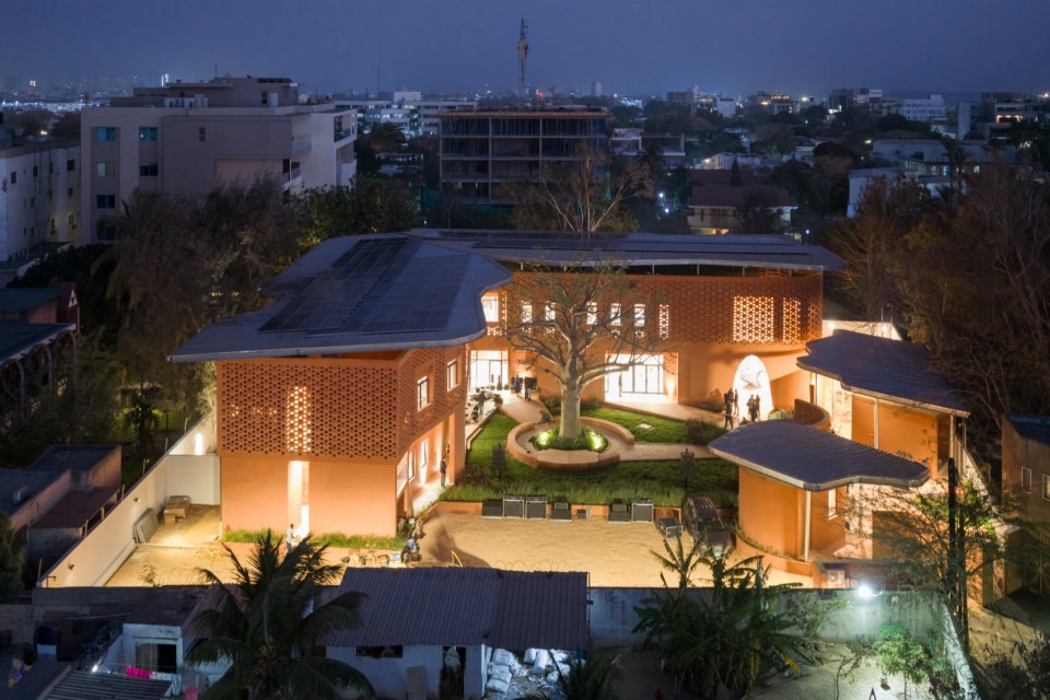 the goethe institut by kere architecture