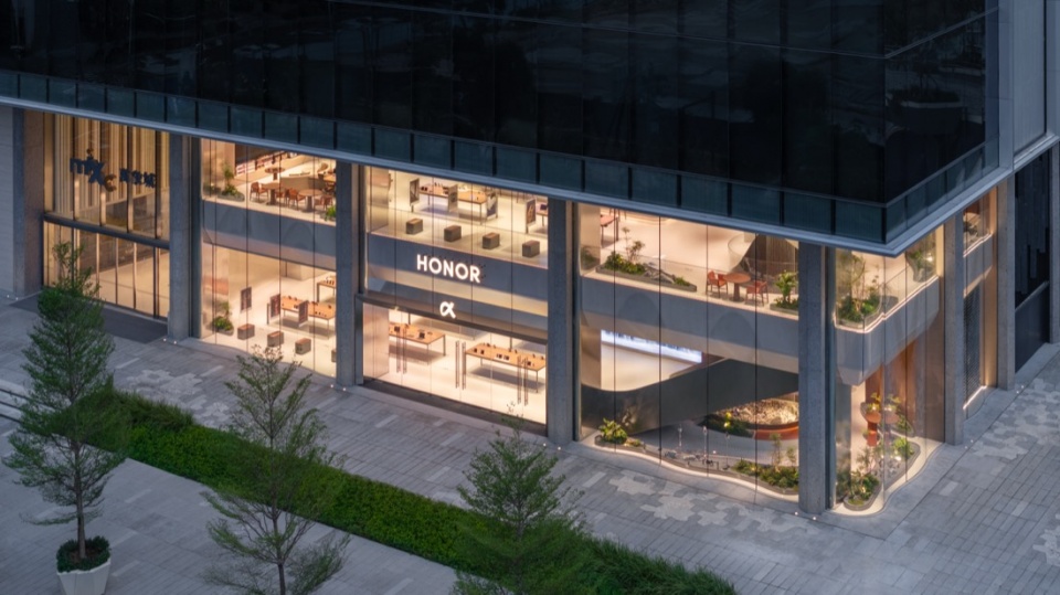 honor global flagship by various associates