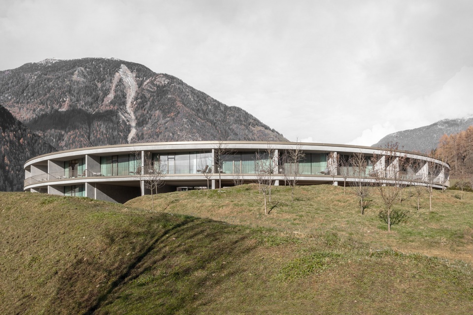 olm natural escape eco apparthotel by andreas gruber architekten