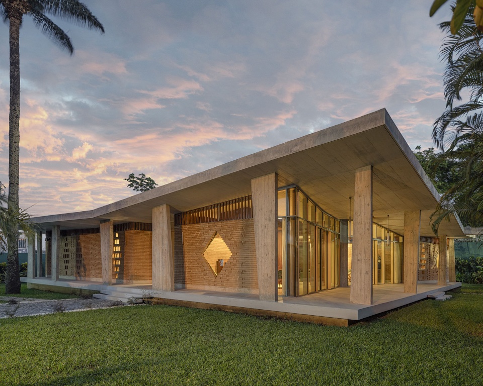 VILLA CROCODILE
