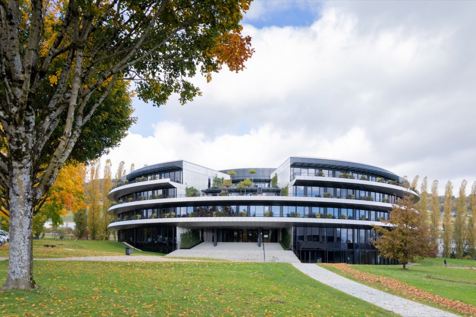philo science center at institut le rosey by bernard tschumi architects