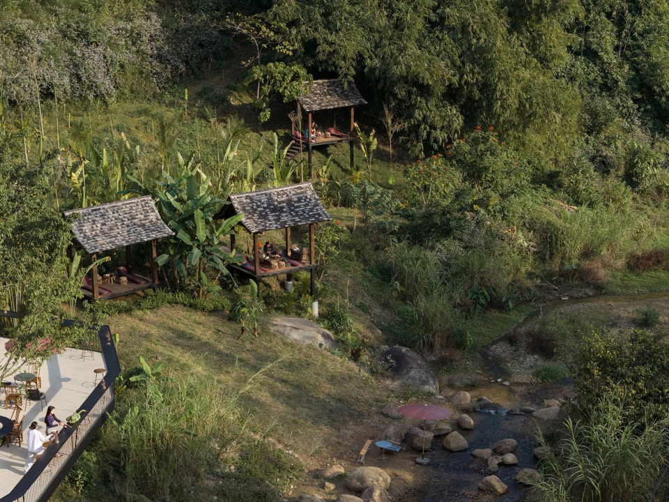 Remote Island COFFEE Rainforest Hostel