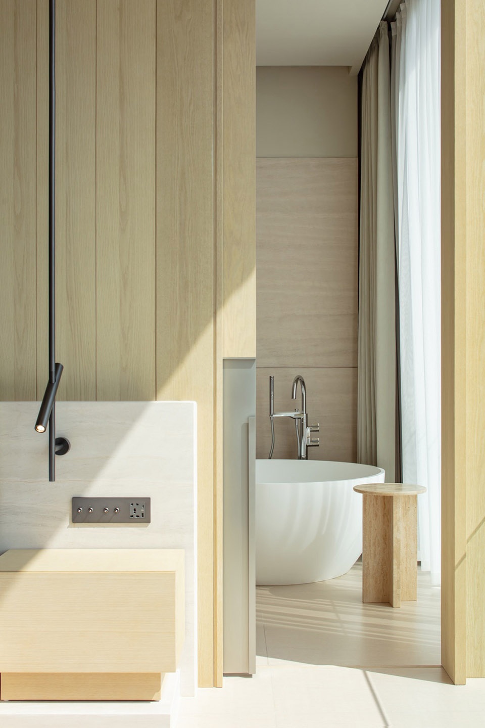 Riyue Bay Yuyue Artia Hotel by BLUE Architecture Studio